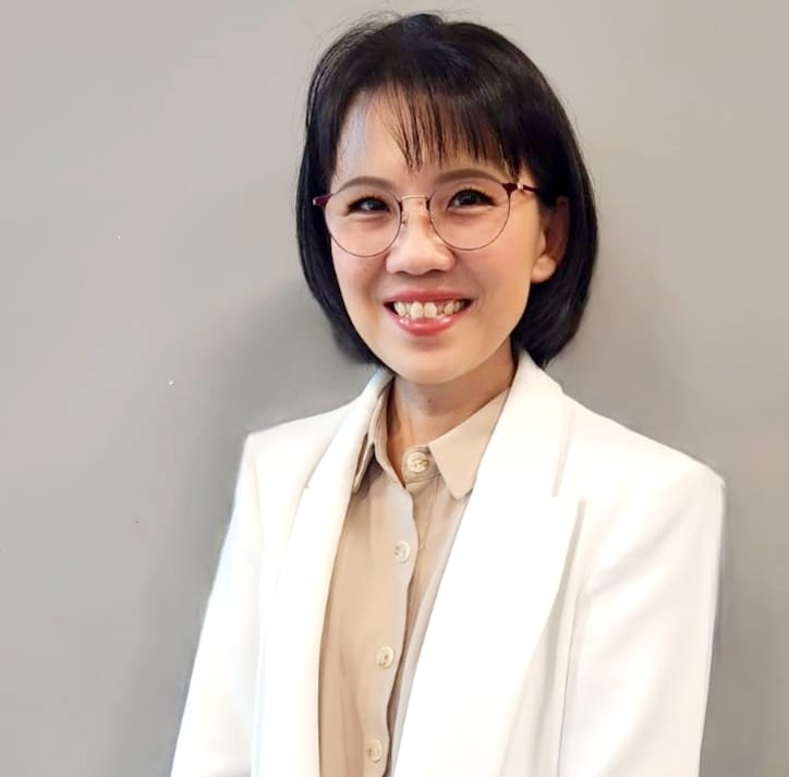 Betsy-Ng-Profile-Pic.jpg Betsy-Ng-Profile-Pic.jpg