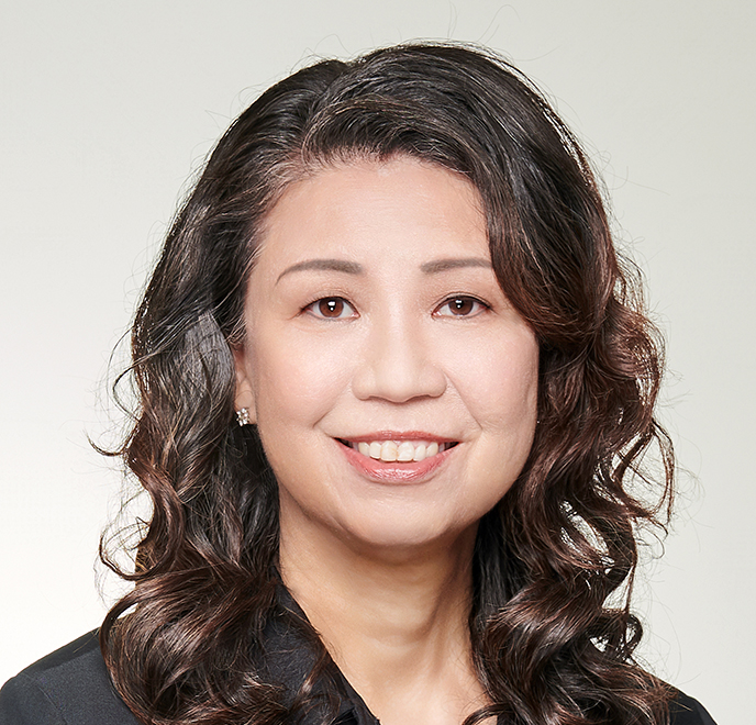 Ms Regina Tan