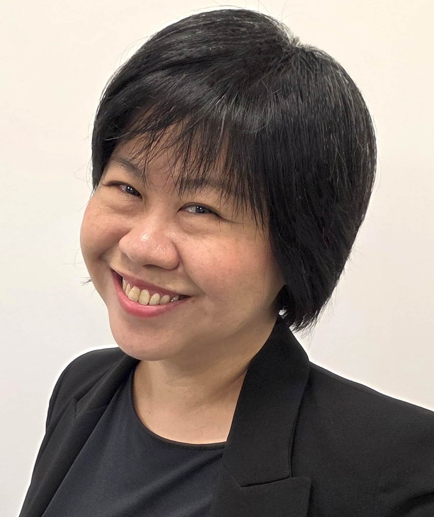 Kris Loy (Ms)